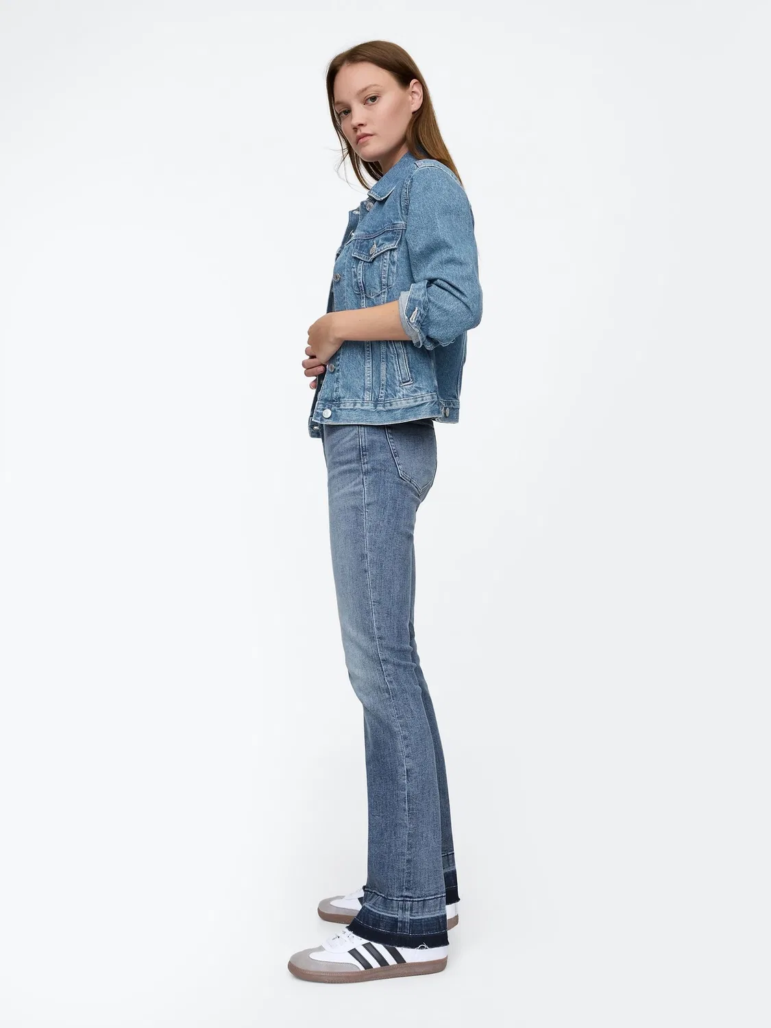 Джинсы Bootcut, средняя посадка Gap, синие — фото 4