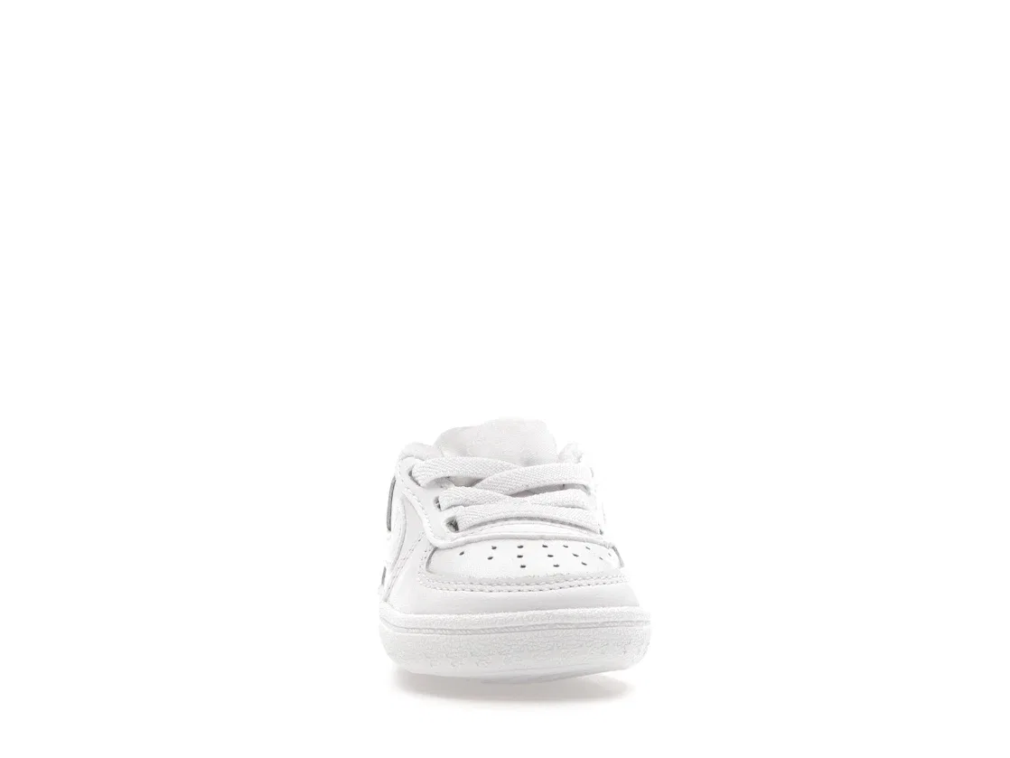 Детские кроссовки с закрытыми носками Nike Air Force 1 Low Crib, White/White — фото 2