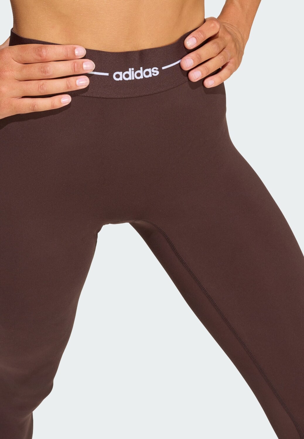 Adidas Performance Узкие спортивные штаны 'Hyperglam' в темно-коричневом цвете — фото 4