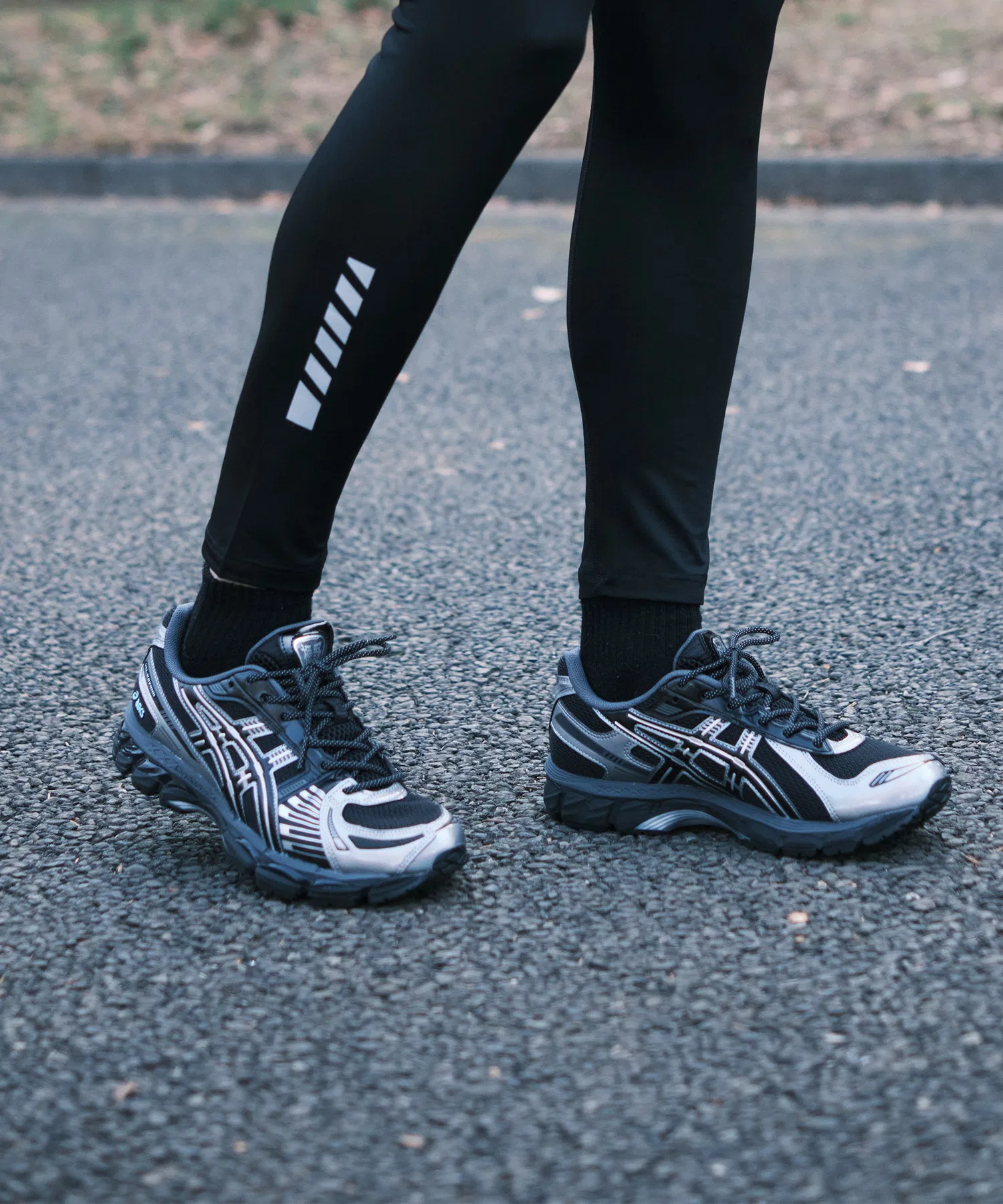 Мужские кроссовки ASICS GEL-KAYANO 12.1 для спорта белые — фото 4