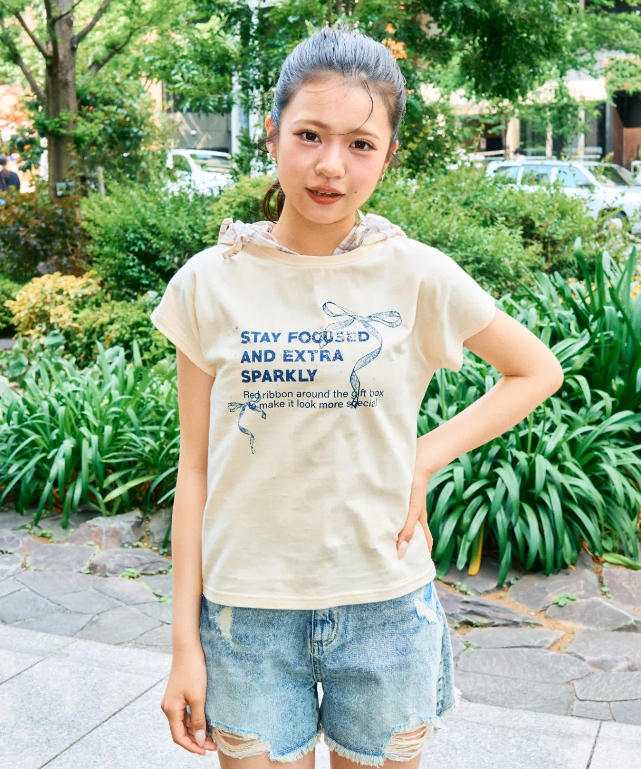 Детская футболка с принтом Ribbon Short Sleeve LOVETOXIC, Charcoal — фото 3