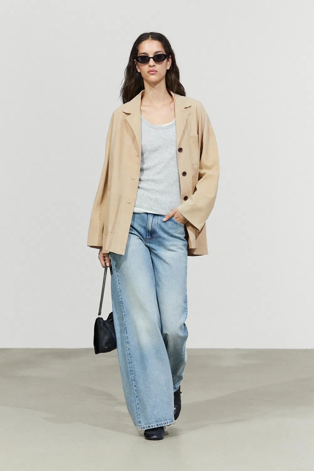 Блейзер Massimo Dutti Suede Leather With Pockets, бежевый