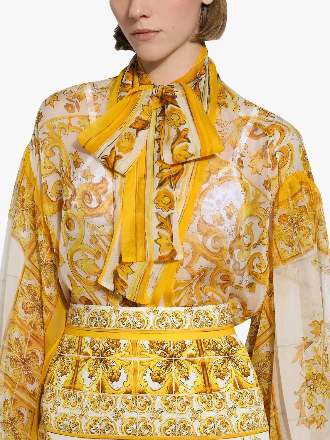 Блуза из шелка с принтом Маджолика Dolce & Gabbana, желтый — фото 4