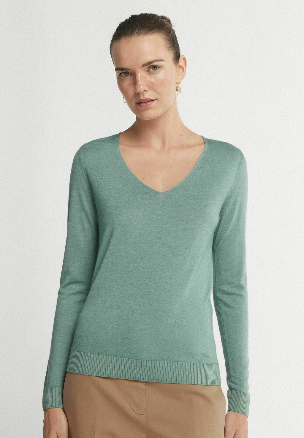 

Джемпер V-NECK Falconeri, зеленый