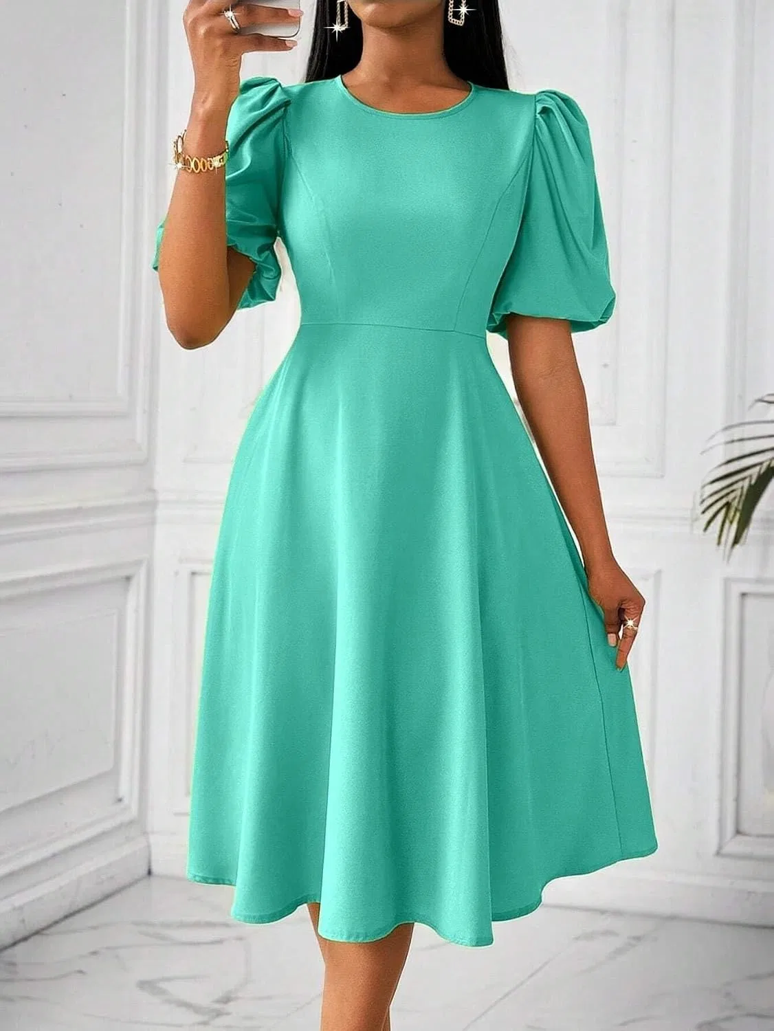 Женское платье миди с пышными рукавами A-силуэта Mint Green — фото 2