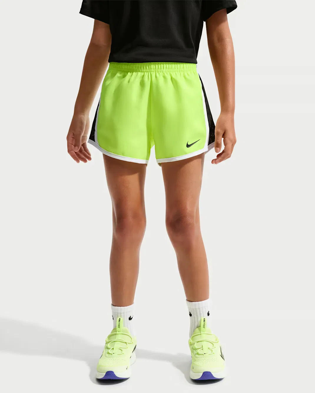 Детские шорты Dri-FIT Tempo Nike, Black/Volt — фото 2