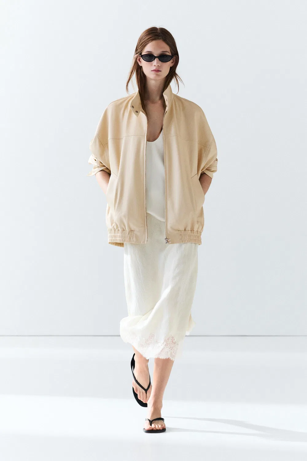 Куртка Massimo Dutti Elastic Hem Leather, кремовый — фото 3