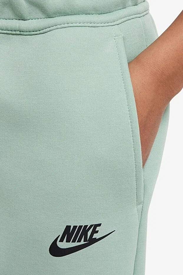 Детские шорты для девочек с технологией Windproof Sportswear Tech Fleece Nike, Green — фото 3