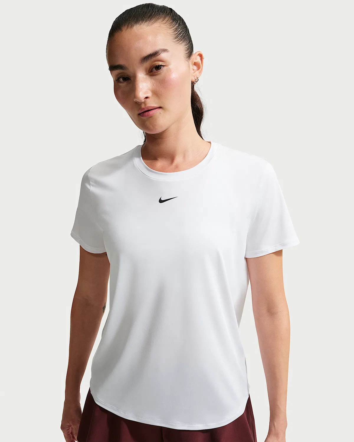 Женский топ Nike One Classic с коротким рукавом Dri-FIT, White/Black