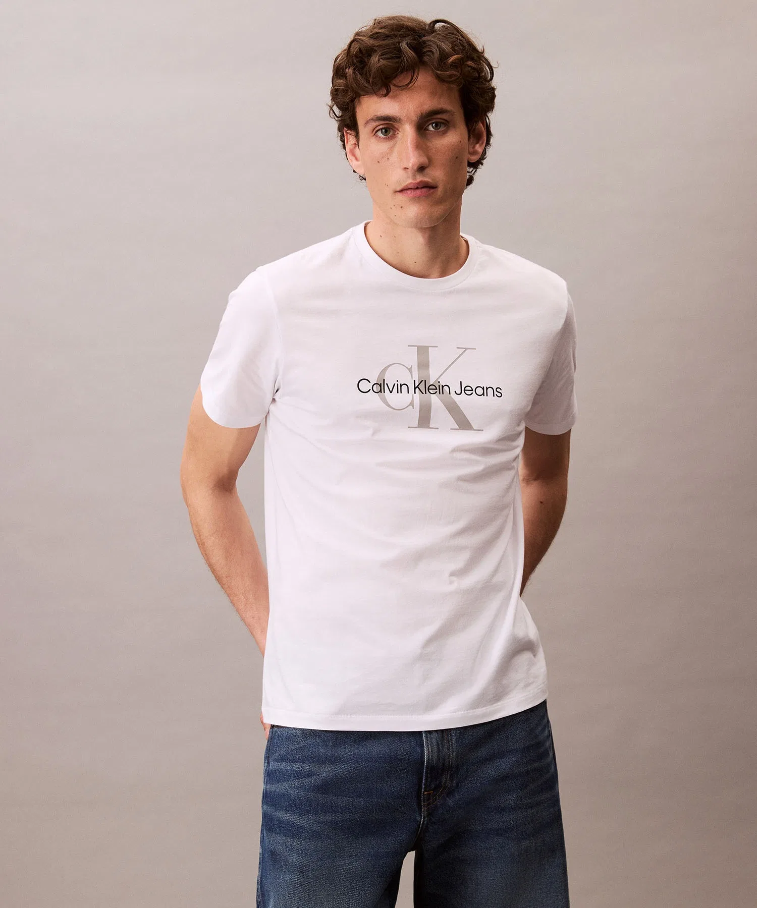 Унисекс футболка с монологом Calvin Klein жёлтая — фото 3
