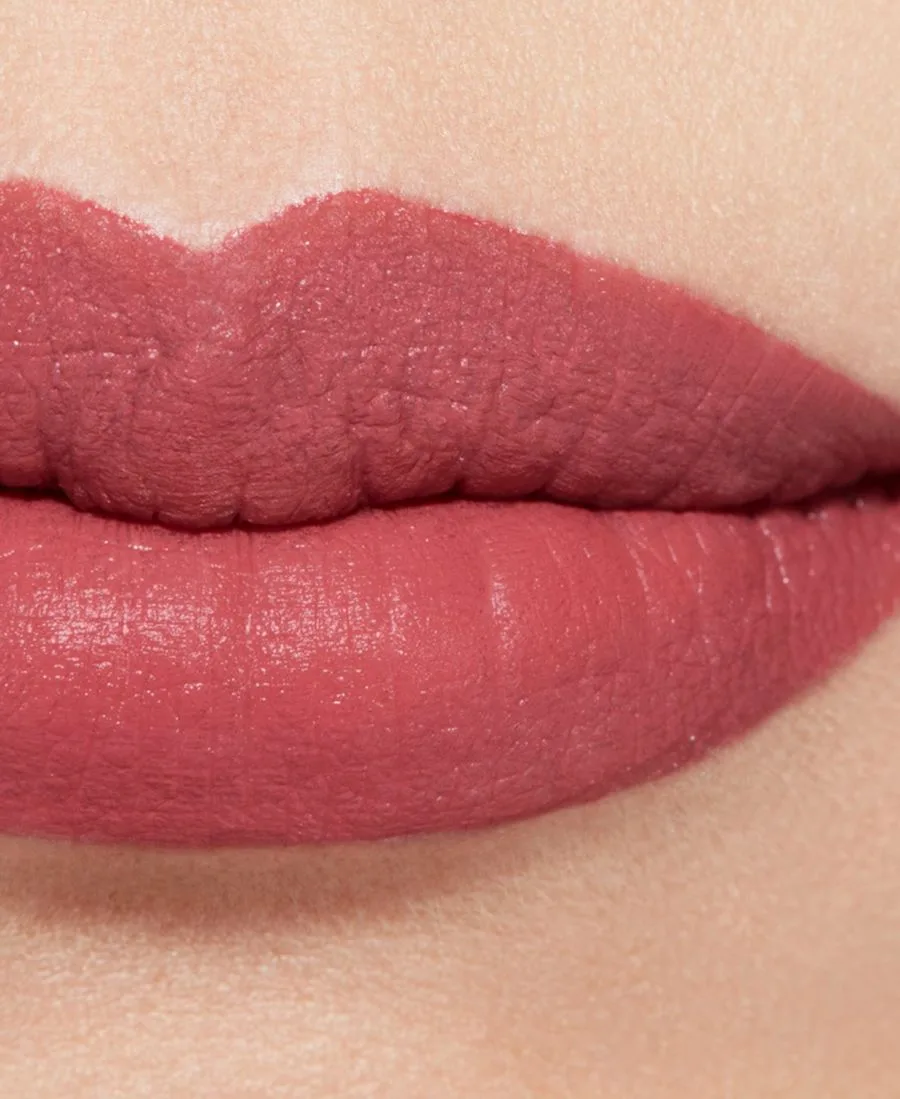Матовая бархатная помада Rouge Allure Velvet Luminous Matte Lip Color, 0,12 унции CHANEL, 63 Essentielle — фото 3