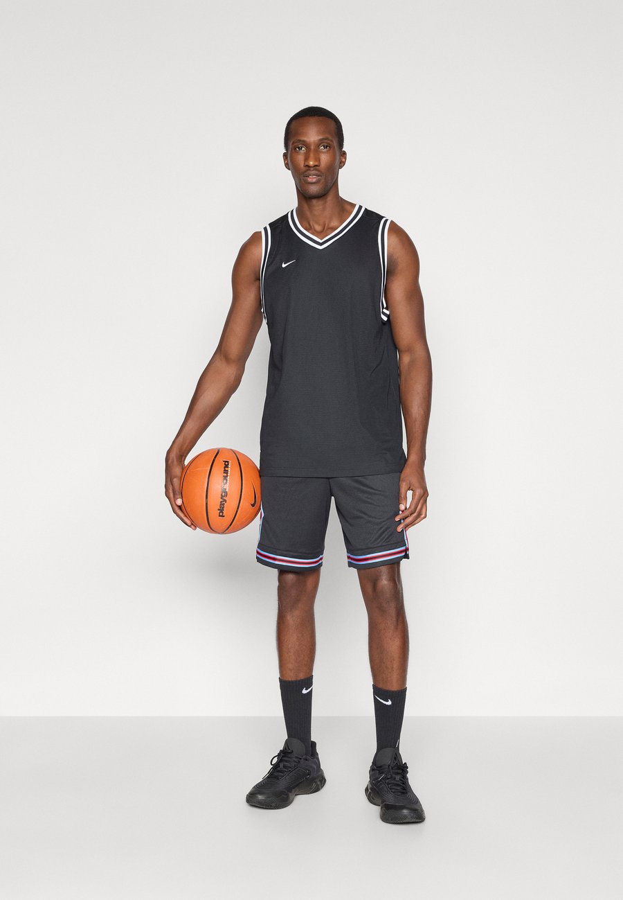 Спортивные шорты Nike Performance CHICAGO BULLS SWINGMAN SHORT CITY EDITION 25, Black/University Red/Black — фото 2