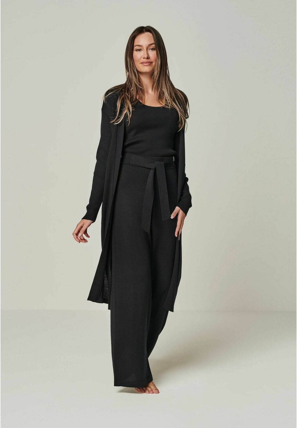 

Брюки BAILEY MERINO WOLLE STRICKHOSE YOU LOOK PERFECT, черный