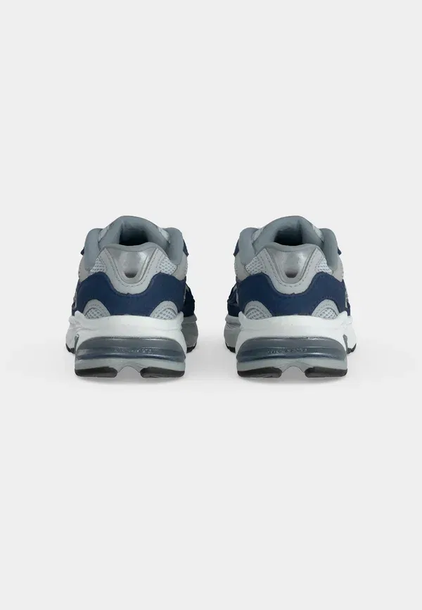 Кроссовки из синтетики/текстиля/кожи 2010 New Balance, Navy/Aluminum Grey, темно-синий/серый — фото 4