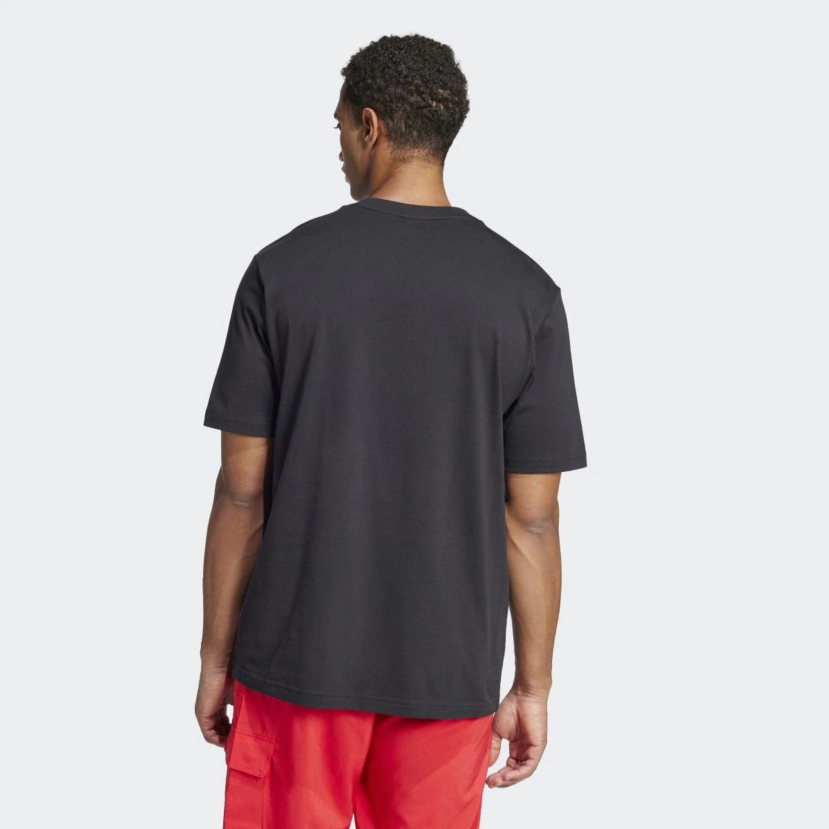 Мужская футболка Essentials Linear Single Jersey Adidas, чёрный — фото 2