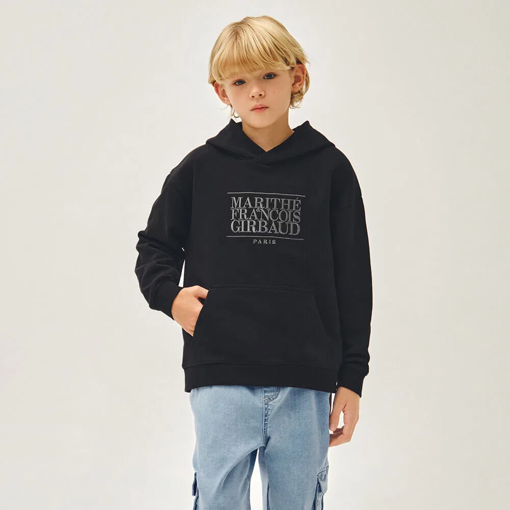 Детское худи с классическим логотипом чёрное от Marithé Kids