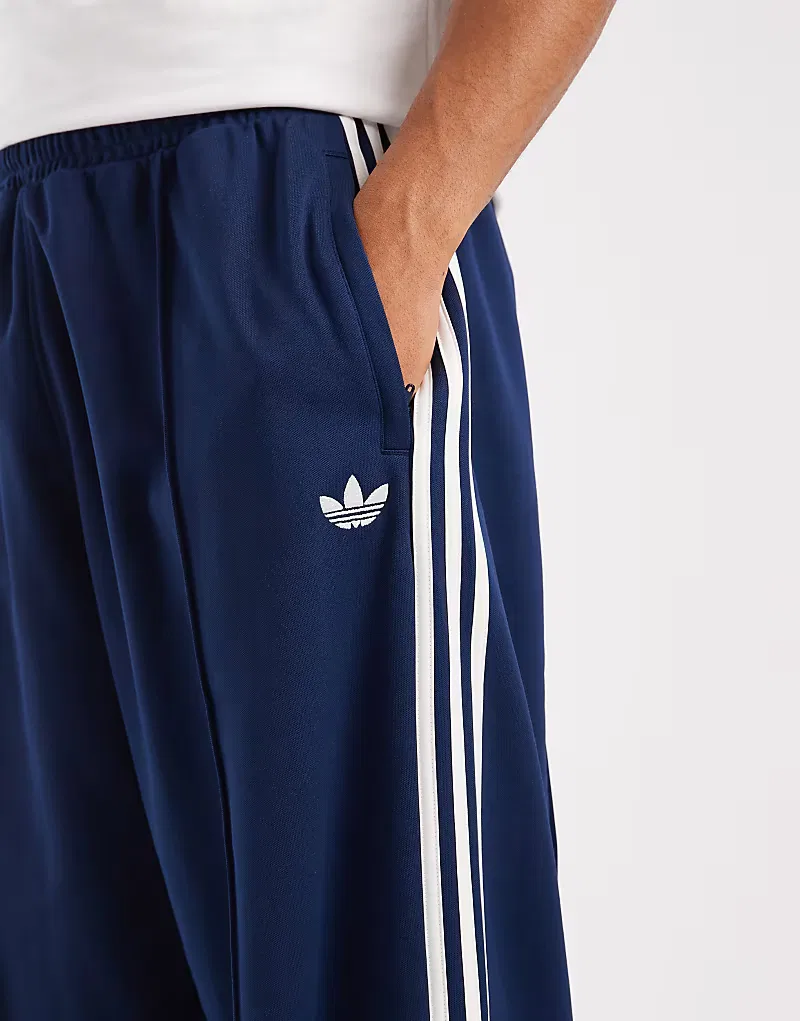 Спортивные брюки Adidas Originals оверсайз ночной индиго — фото 2