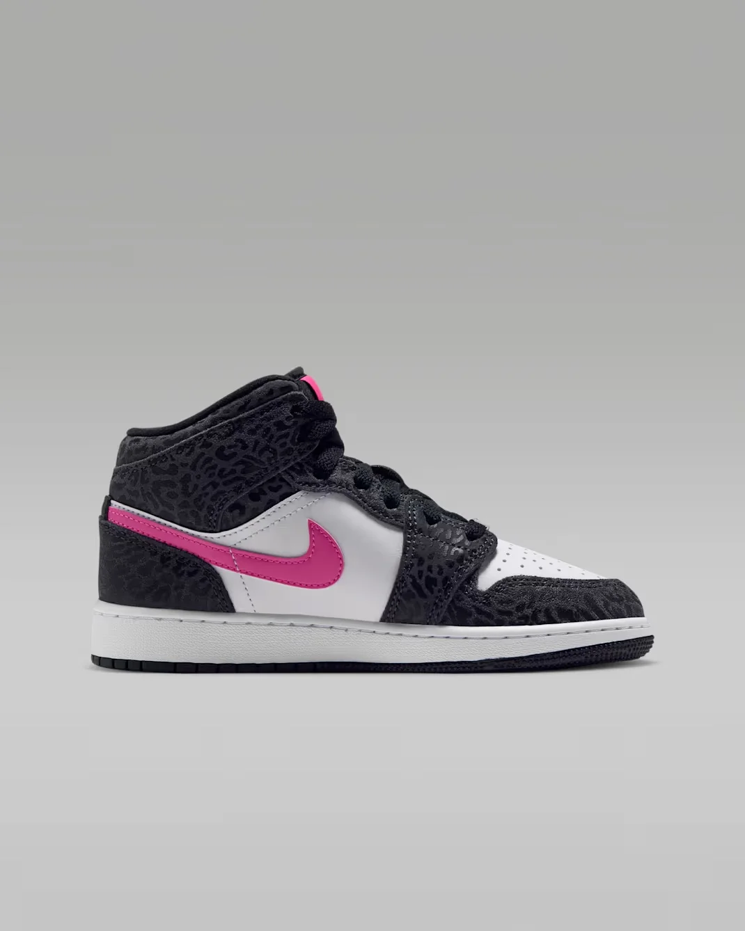 Кроссовки подростковые Nike Air Jordan 1 Mid SE, черный/розовый — фото 2