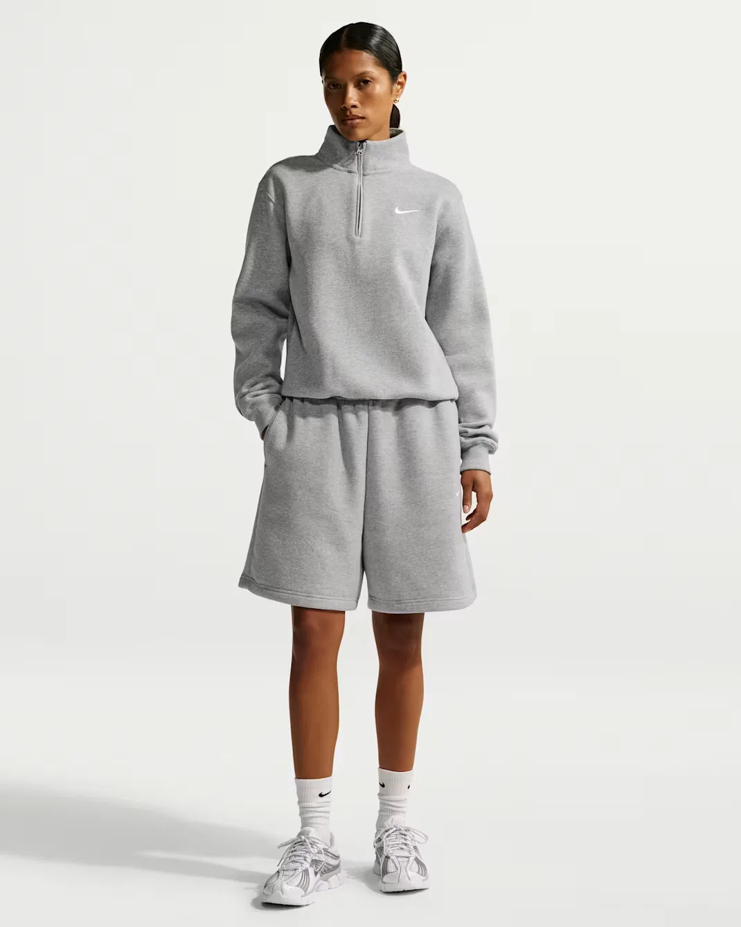 Женская футболка с застежкой-молнией на четверть длины Nike Studio Fleece Medium Weight, Dark Grey Heather/Sail — фото 4