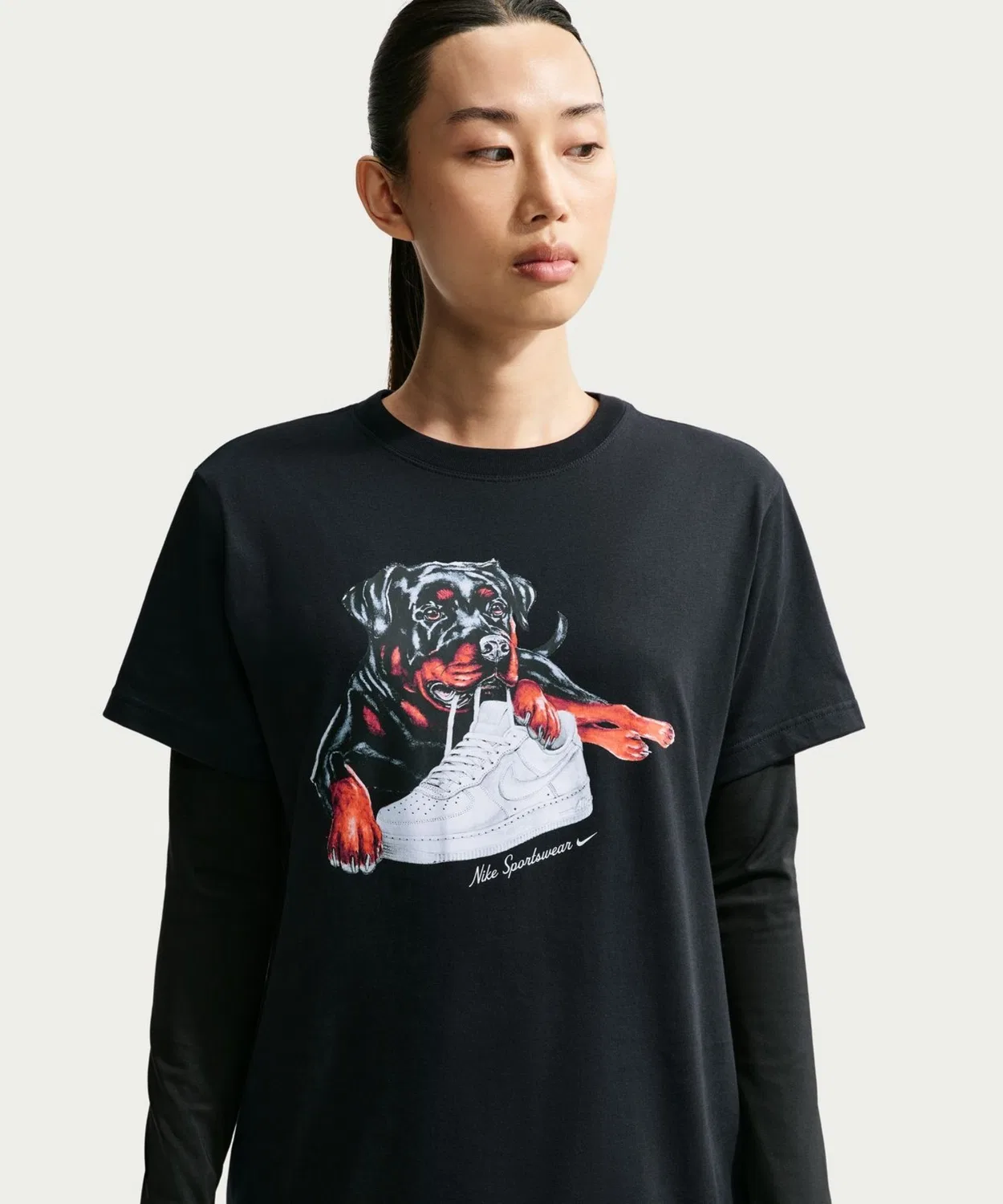 Женская футболка с коротким рукавом и принтом Nike NSW CLSC BF SHDOG, Black