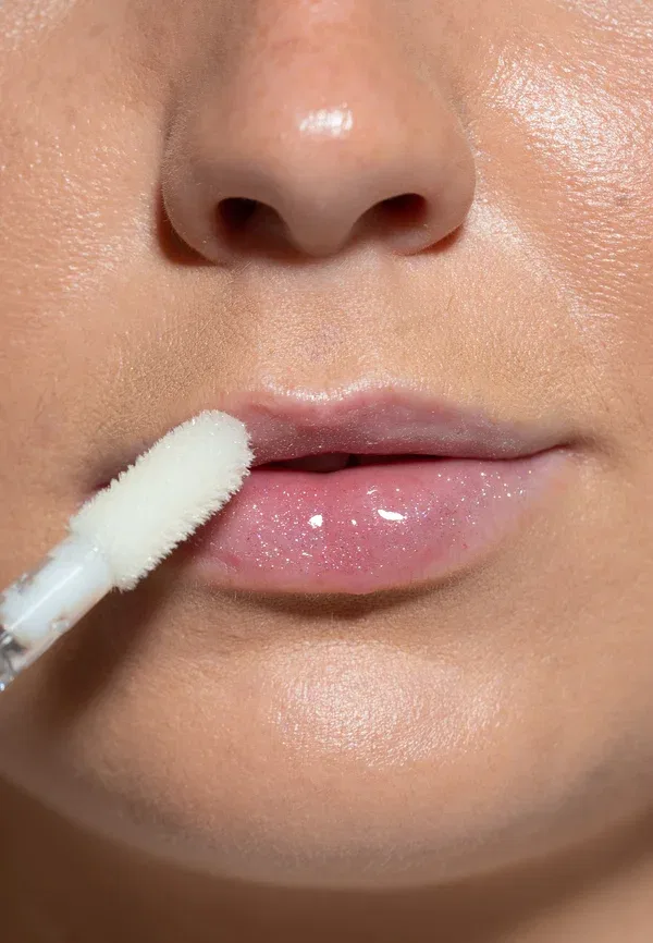 Блеск для губ 3.5 мл Lh Cosmetics, цвет yum — фото 2