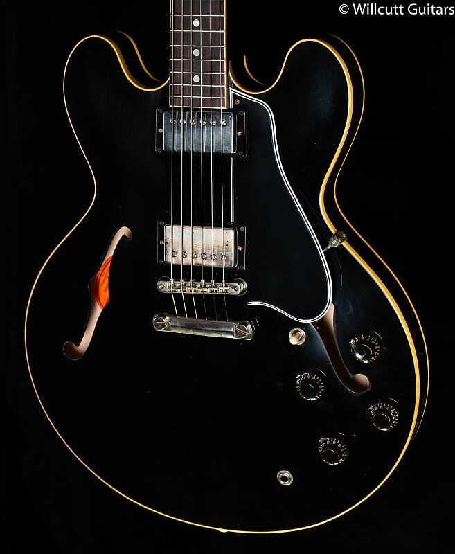 

Gibson Custom Shop 1959 ES-335 Reissue Murphy Lab Ultralight Aged Ebony (321) Custom Shop ES-335 Reissue Murphy Lab Ultralight (321)