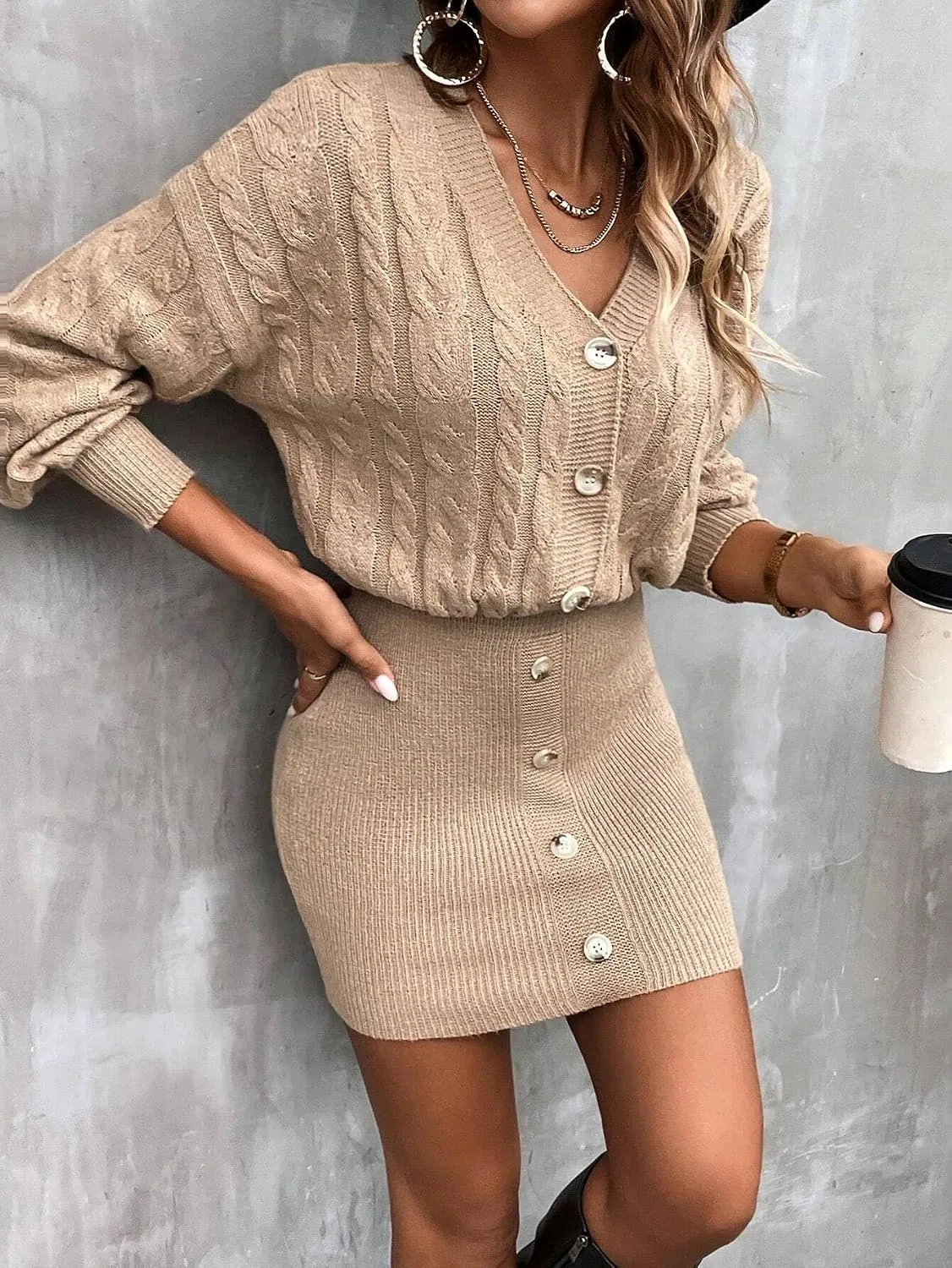 Женское трикотажное платье с V-образным вырезом и пуговицами, Khaki — фото 2