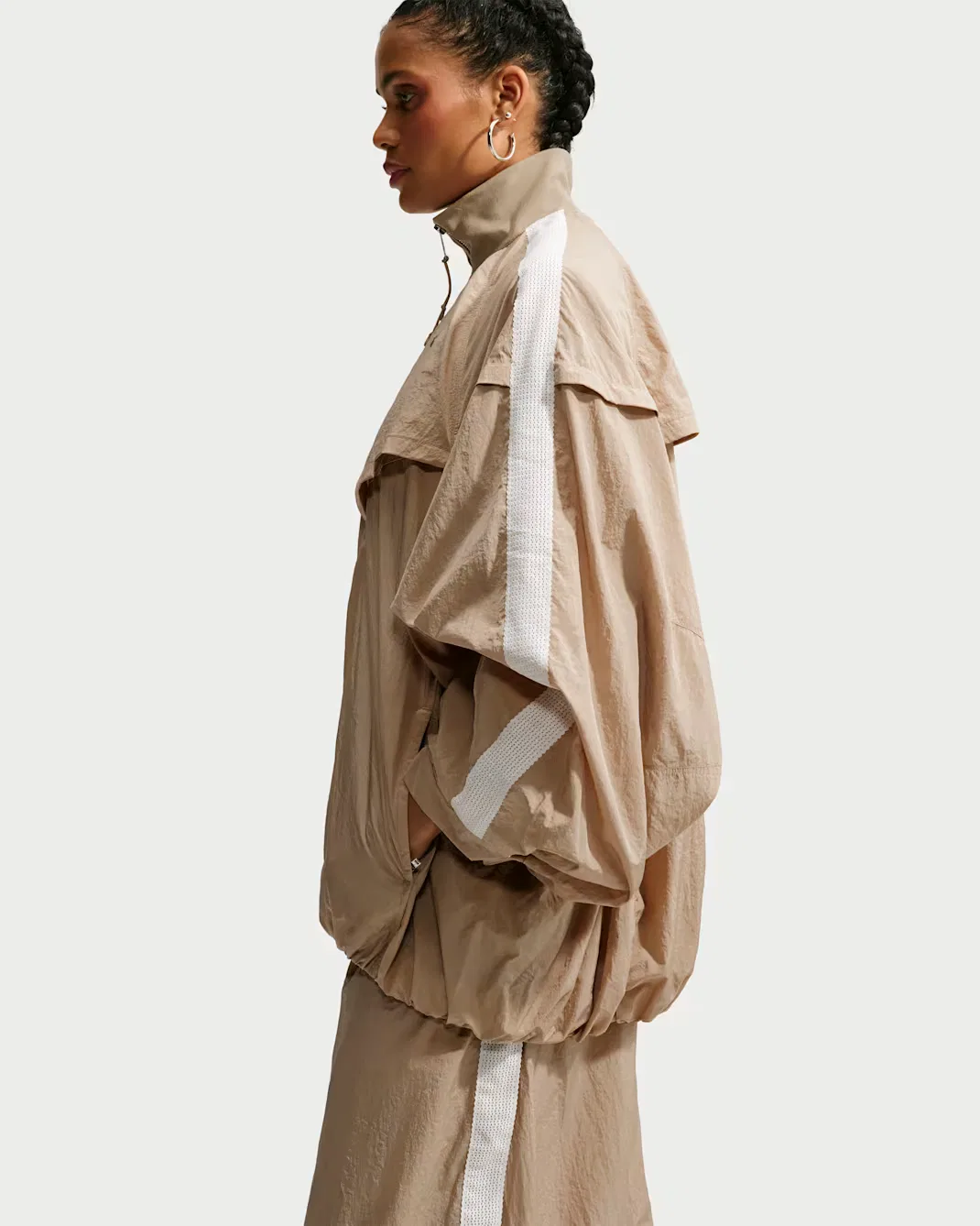 Женская спортивная куртка свободного кроя "баллон" Nike Sportswear, Parachute Beige/Sail/Parachute Beige — фото 3