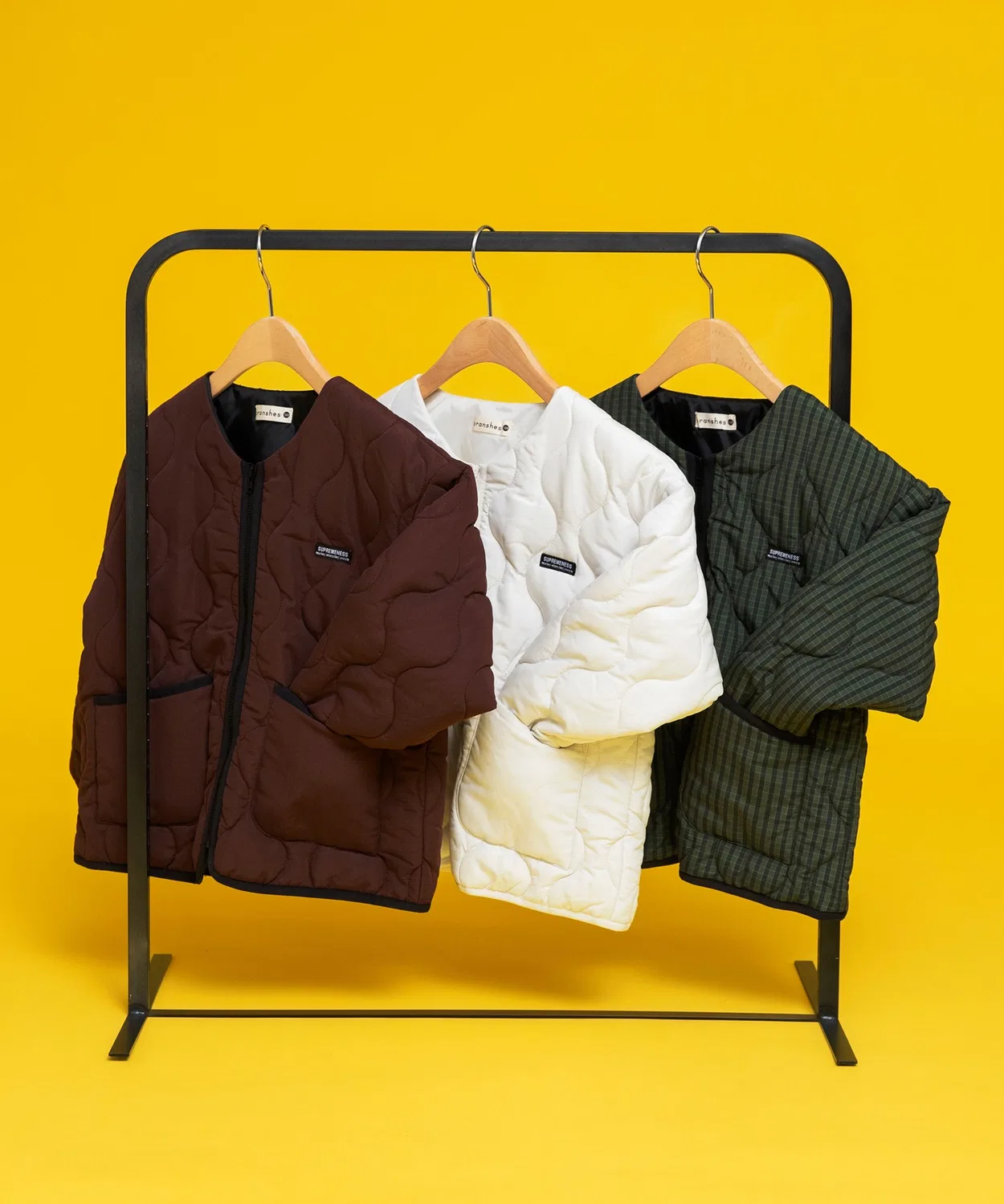 Детская стеганая куртка без воротника с принтом, модель Machine Washable, branshes, Khaki — фото 2