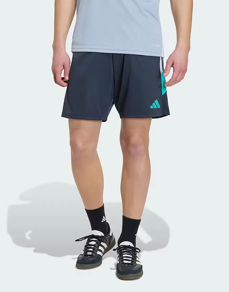 Шорты Adidas Performance Tiro 26 Essentials серого и мятного