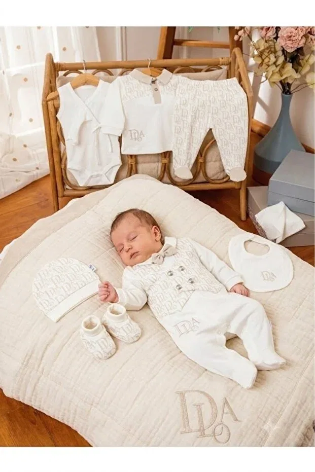 Детский комплект одежды для мальчиков с принтом Babydola, Cream