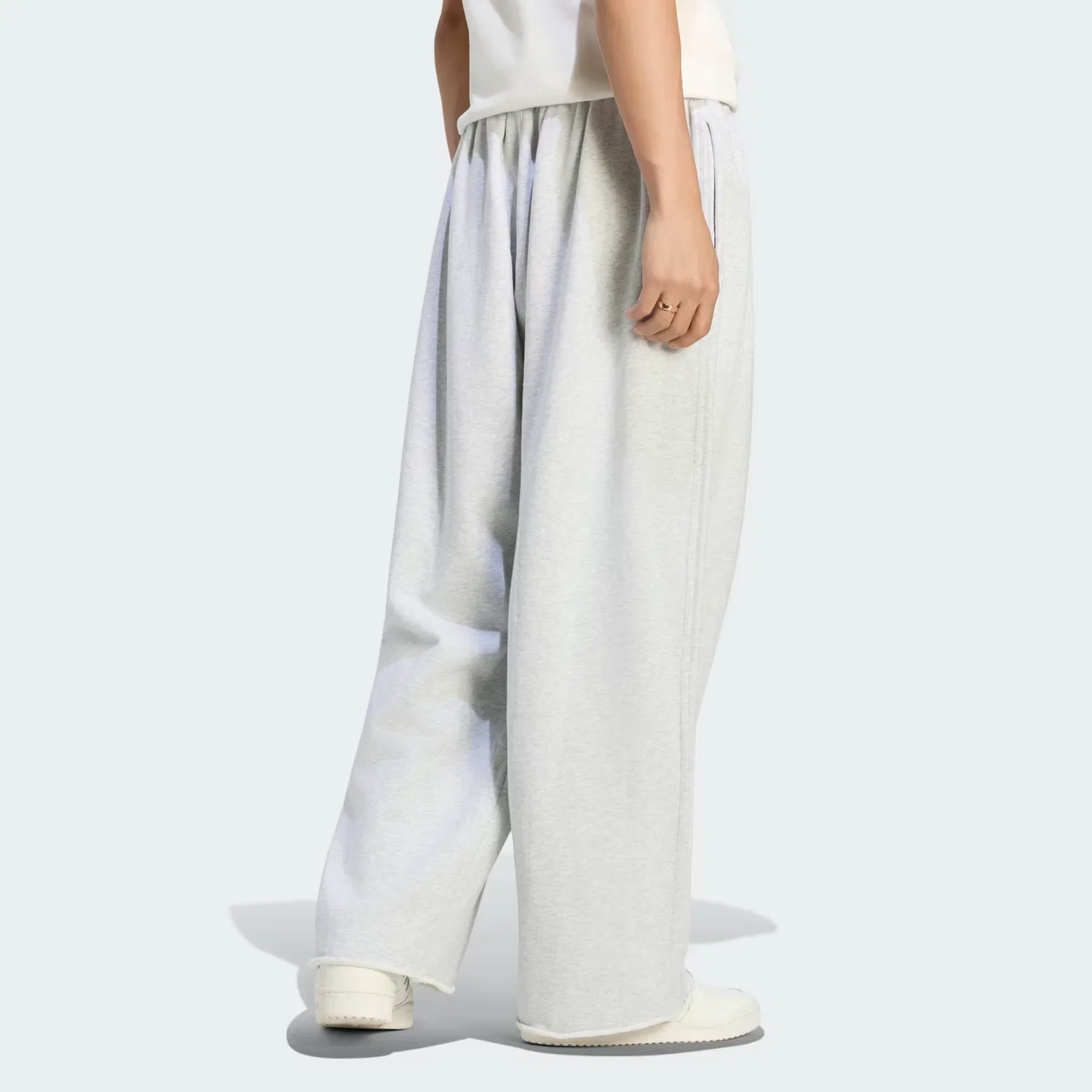 Мужские спортивные штаны с широкими штанинами Wide Leg Adidas Originals, светло-серый меланж — фото 2