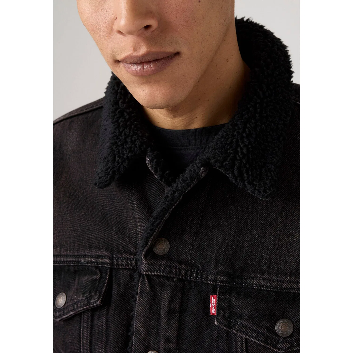 Мужская куртка джинсовая с подкладкой шерпа Levi's, Built To Last Sherpa — фото 4