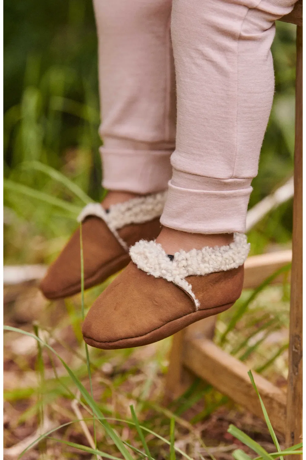 Детские ботинки на меху Nature Baby Genuine Shearling Lined Bootie, Cinnamon — фото 2