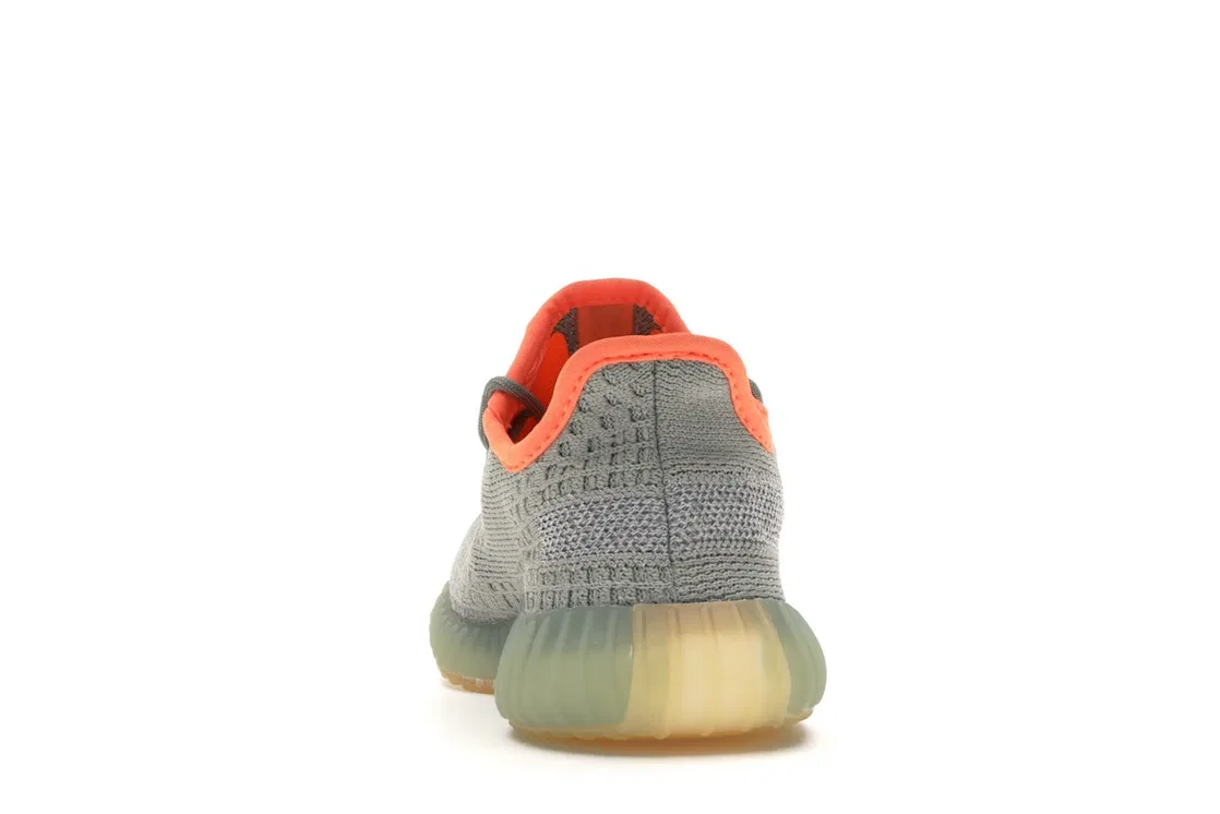 Детские кроссовки Lifestyle с технологией Boost Adidas Yeezy Boost 350 V2, Desert Sage — фото 4