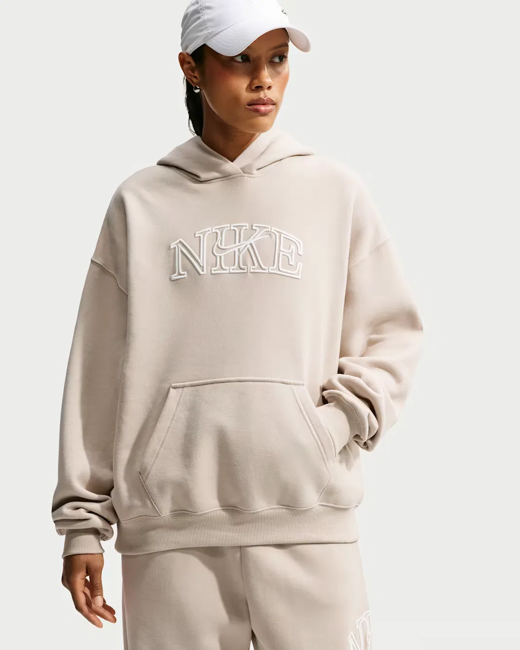 Женская объемная толстовка с логотипом Nike Studio Fleece Medium Weight "Graphic Pack", Cream II/Sail