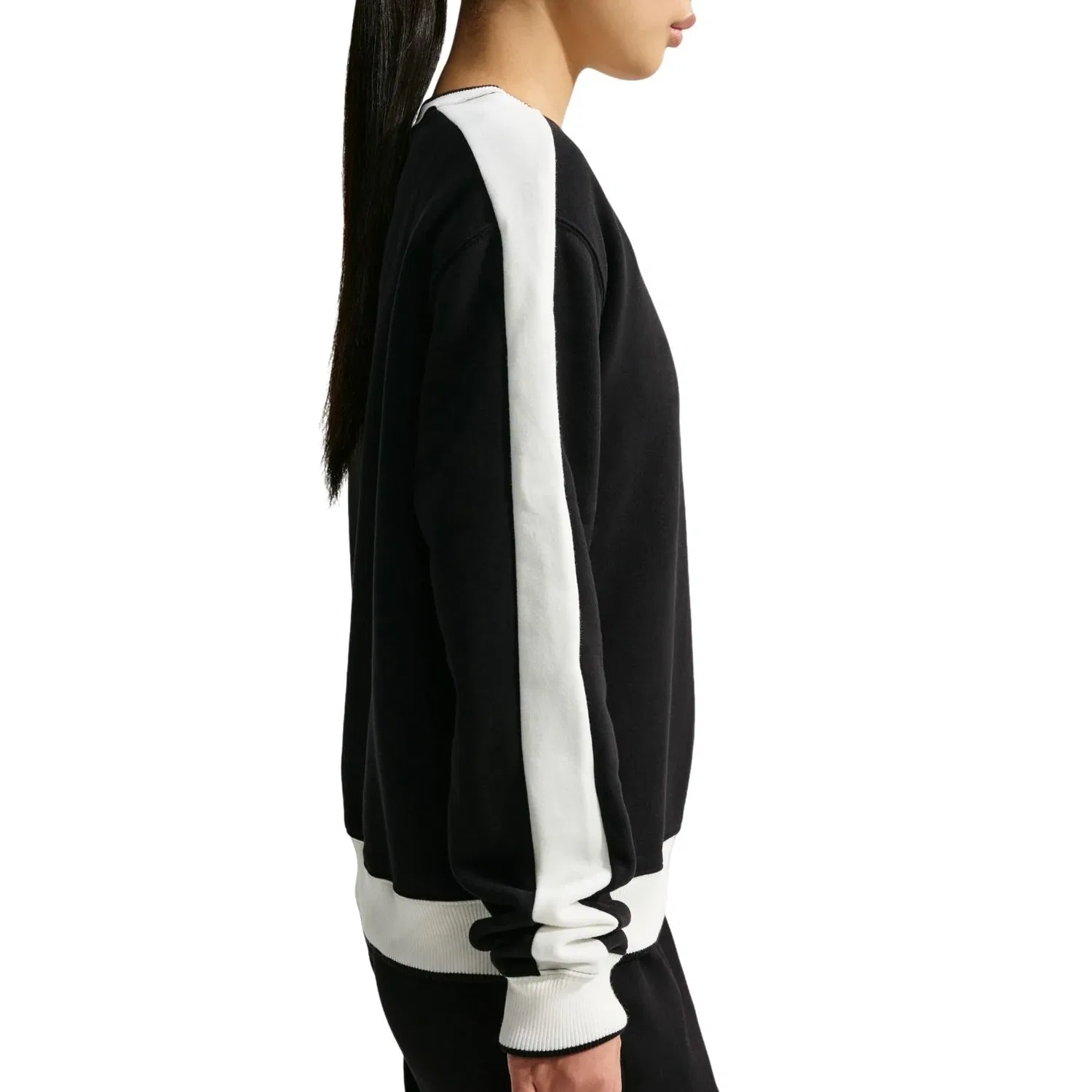 Женская футболка Studio Fleece Medium Weight Crew 'Total Black Sail' Nike, Total Black/Sail — фото 2