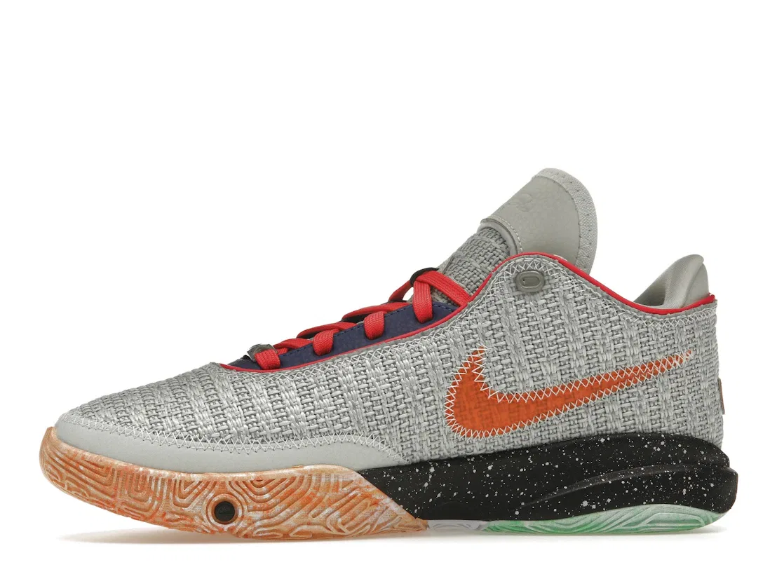 Детские кроссовки для баскетбола Nike LeBron 20 Nike, Light Silver/Hyper Royal-Lemon Chiffon-Safety Orange — фото 3