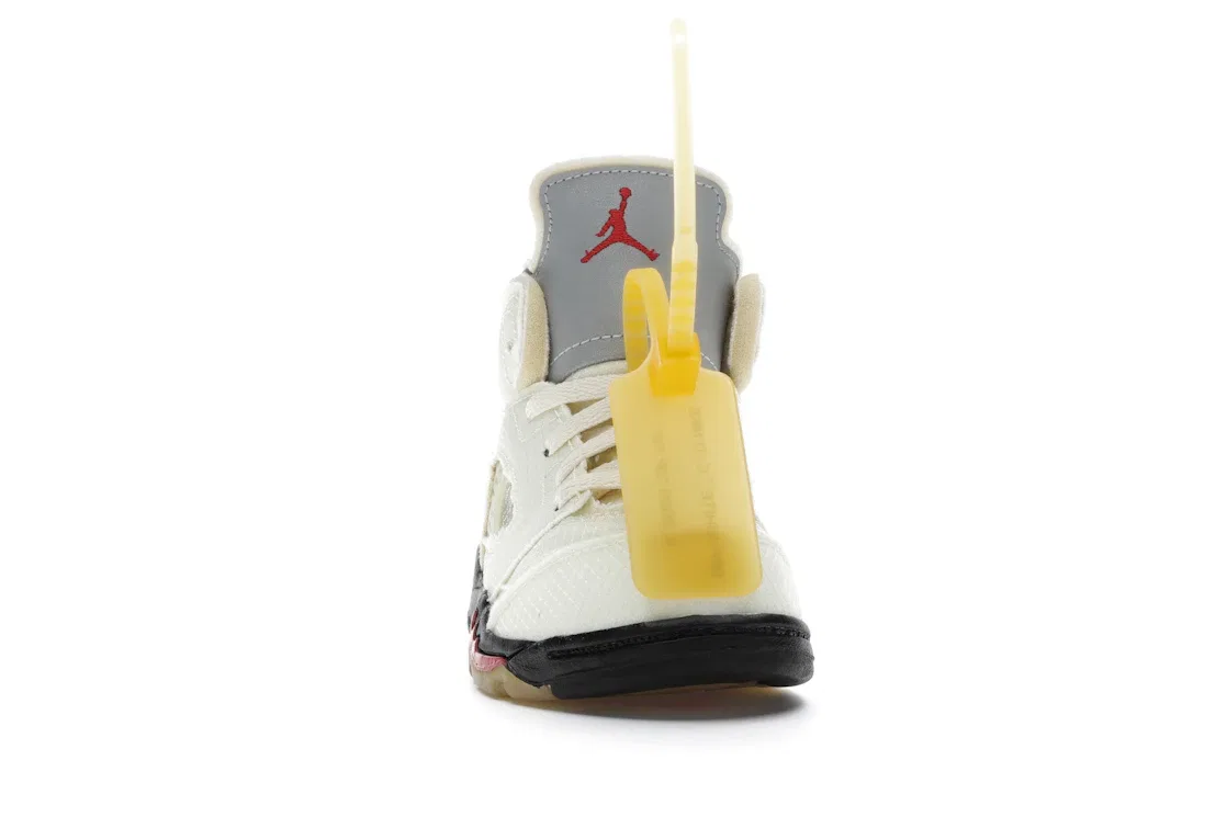 Детские кроссовки Lifestyle с принтом Jordan 5 Retro, Sail/Fire Red-Muslin-Black — фото 2