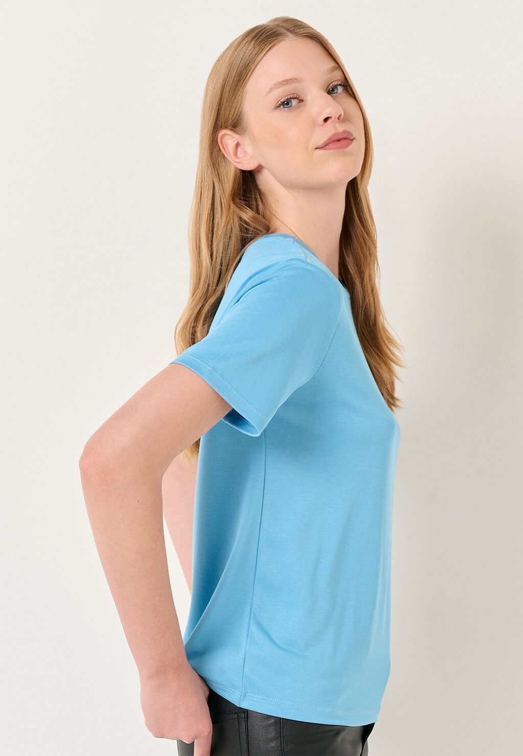 

Футболка базовая Short Sleeved Jimmy Key, небесно-голубая