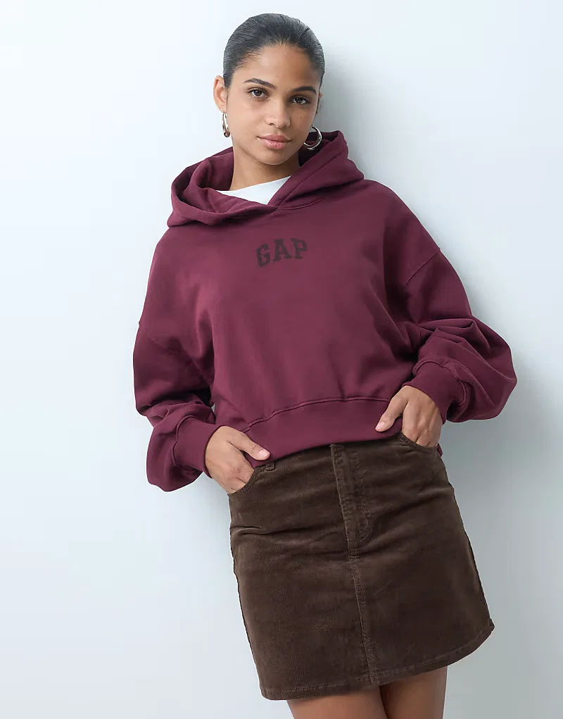 Укороченная толстовка GAP с логотипом на груди, бордовый — фото 4