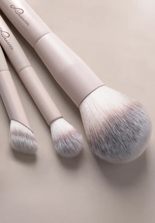 Набор кистей для макияжа Nude Aura Luvia Cosmetics — фото 4