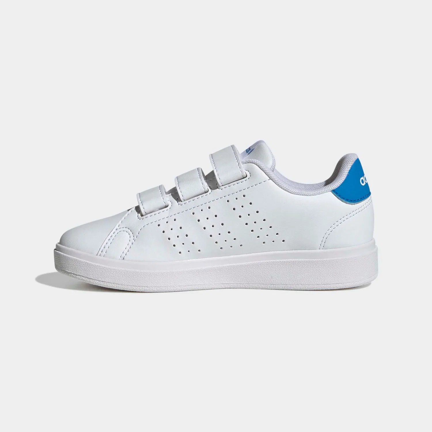 Детские спортивные кроссовки с перфорированными полосками Adidas Sportswear, Cloud White/Ftwr White/Lucid Ray Blue — фото 3