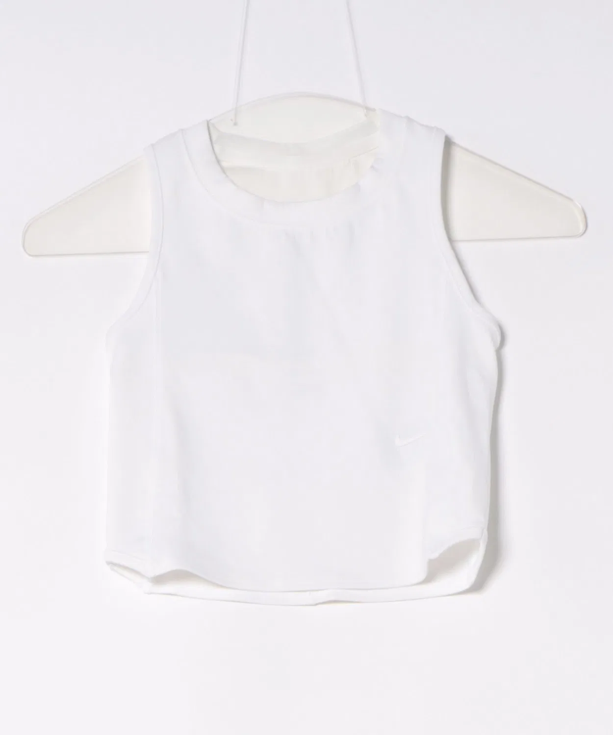 Женский топ-майка Nike с технологией Dri-FIT, модель MAVN Ribbed Tank, белый