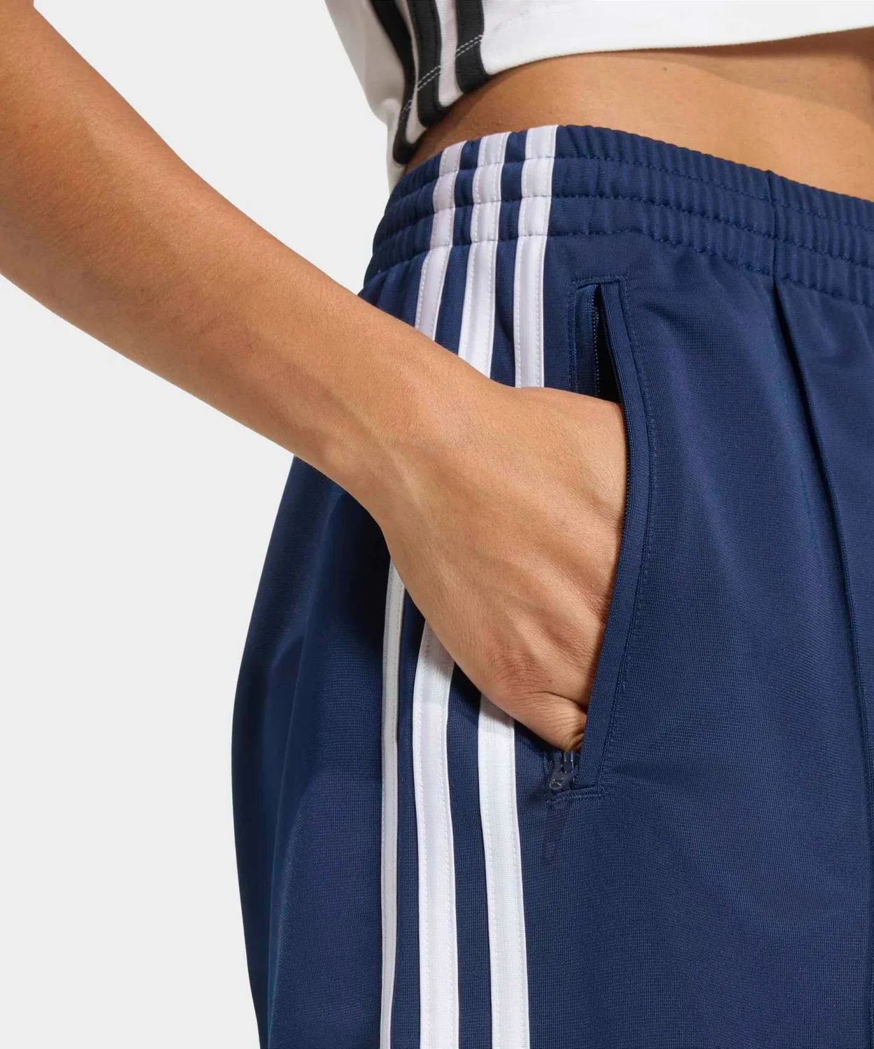 Женские шорты свободного кроя с принтом Firebird Classic Adidas Originals, Blue — фото 4