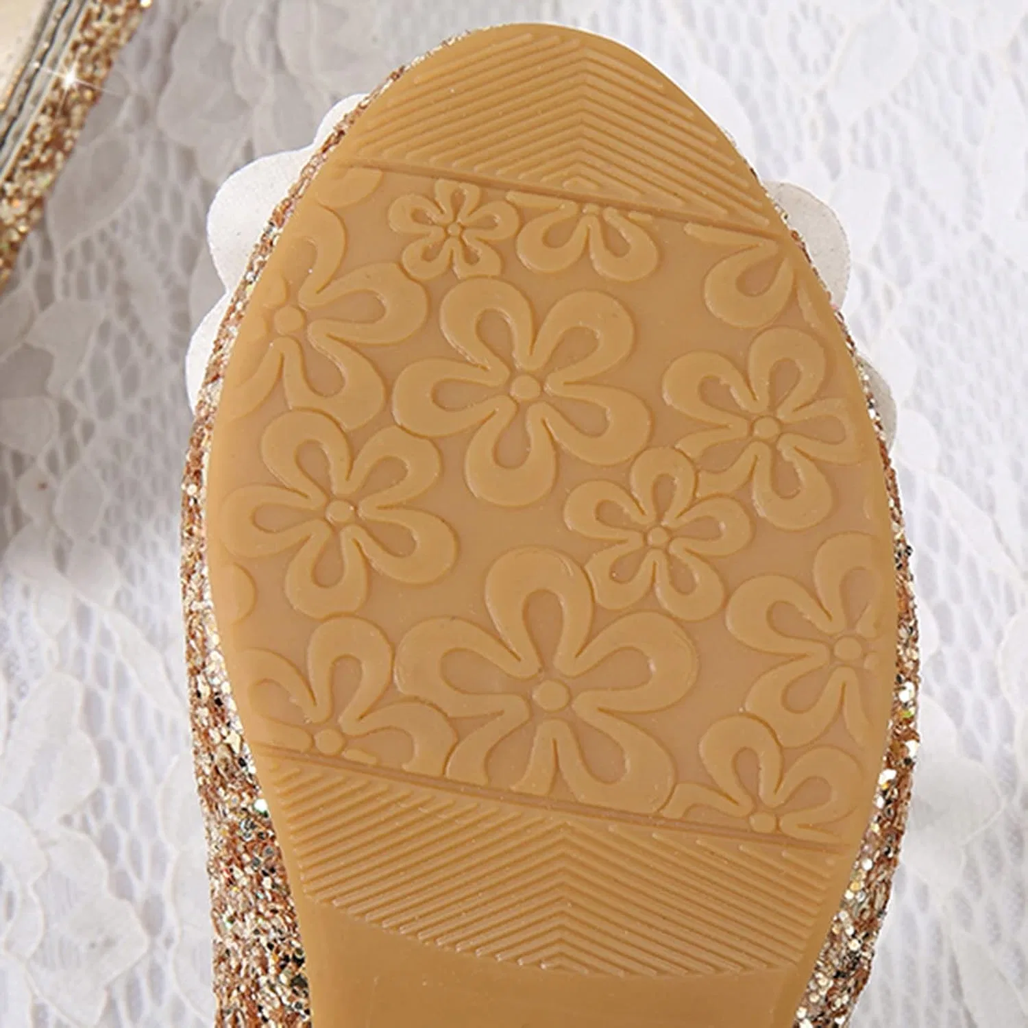 Детские туфли для девочек с бантом и блестками Mary Jane Pumps, Gold — фото 2