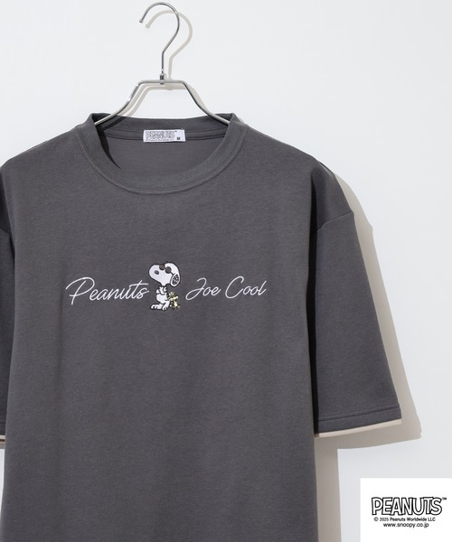 

Футболка с коротким рукавом, с вышивкой силуэта Джо из "Peanuts", мягкая