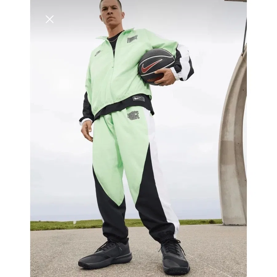 Спортивные штаны свободного кроя Nike Sportswear, Зеленый