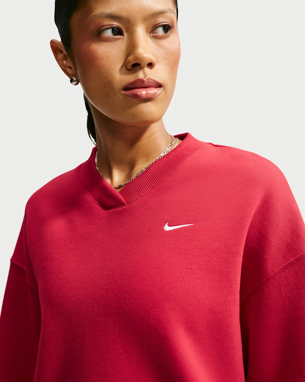 Женская свободная кофта с V-образным вырезом Nike Studio Fleece Medium Weight, Tough Red/Sail