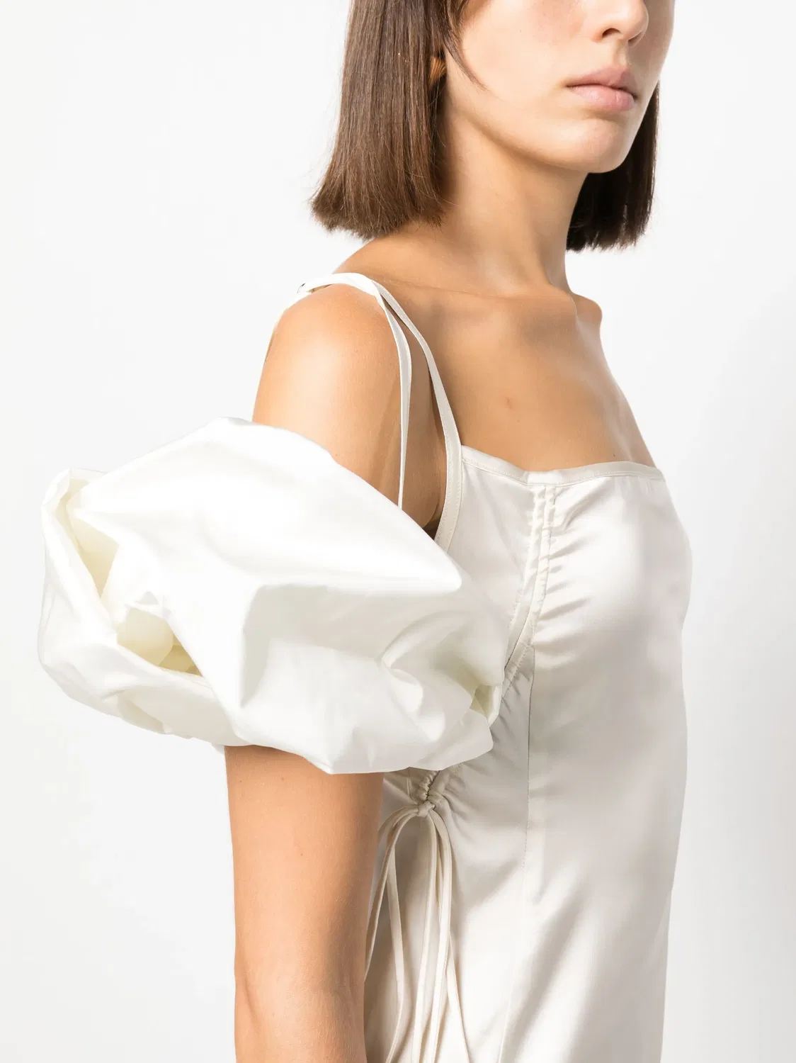 Jacquemus Платье La Mini Robe Chouchou белое — фото 2
